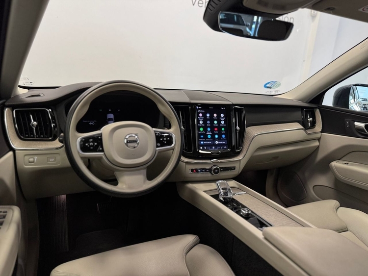 Volvo XC60 INSCRIPTION AUTO foto 9