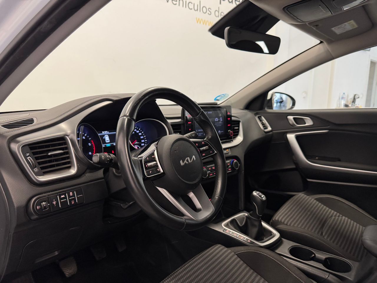 Kia Ceed DRIVE 1.6 MHEV  miniatura 14