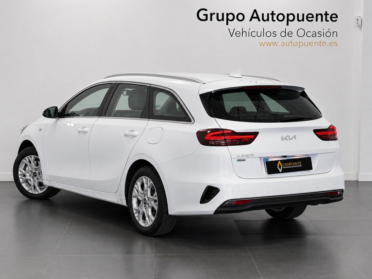 Kia Ceed DRIVE 1.6 MHEV  miniatura 5