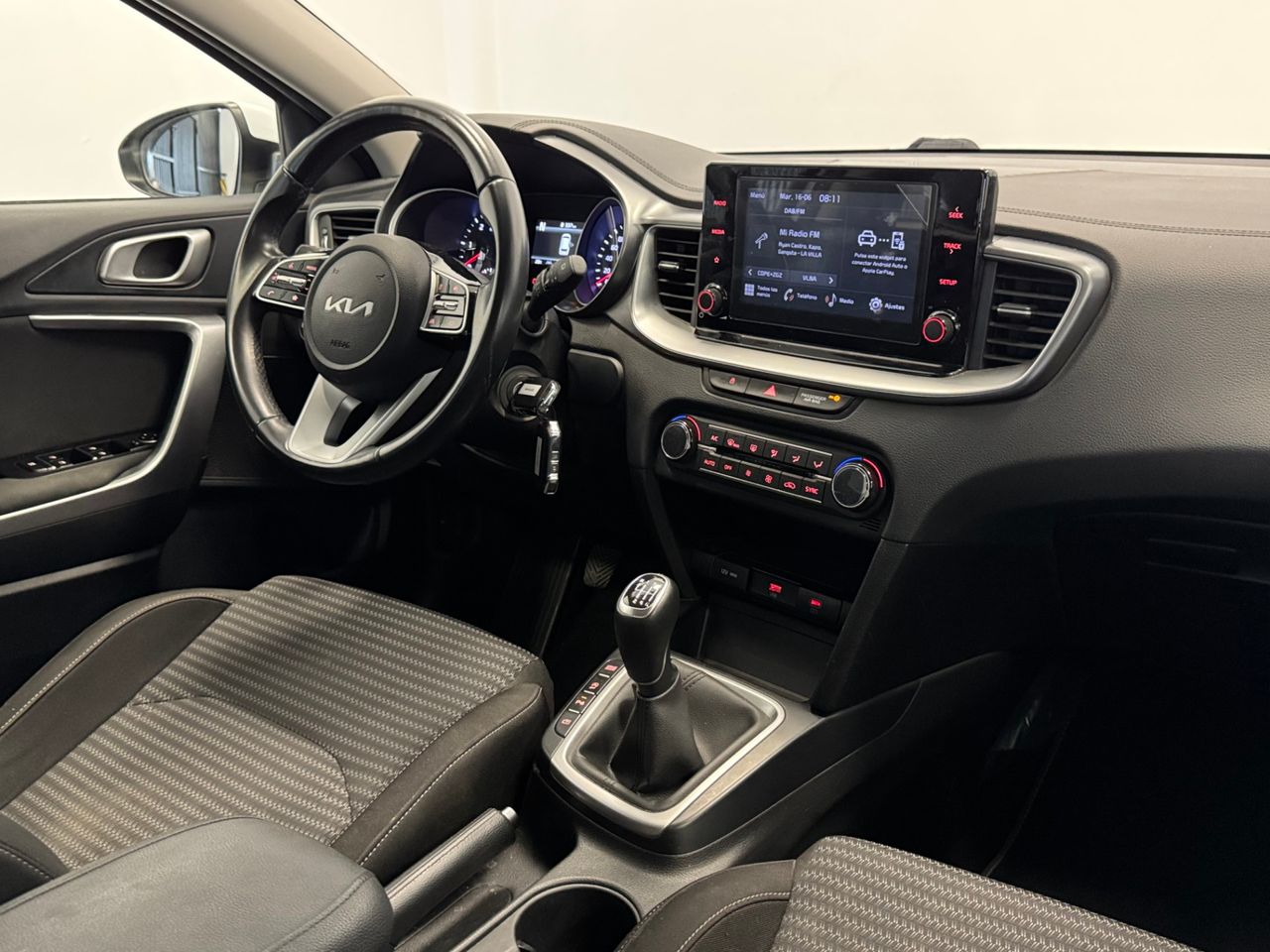 Kia Ceed DRIVE 1.6 MHEV  miniatura 11
