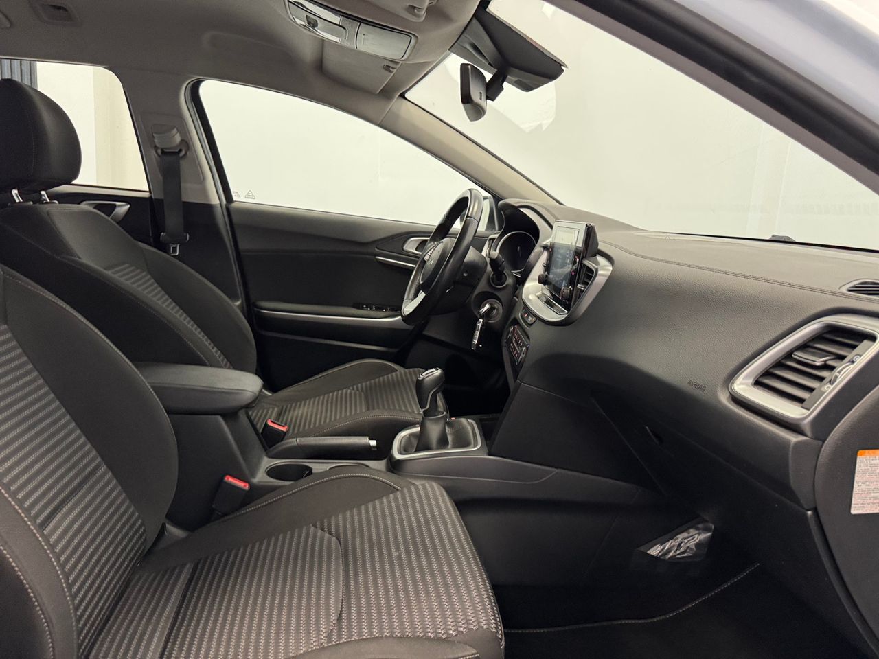 Kia Ceed DRIVE 1.6 MHEV  foto 25