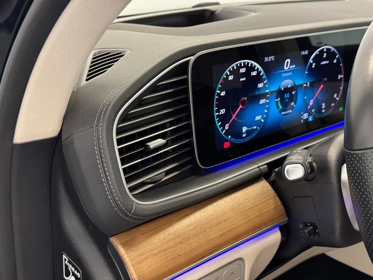 Mercedes GLS AMG 4MATIC 400D foto 17