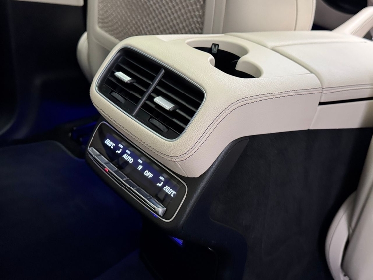 Mercedes GLS AMG 4MATIC 400D foto 50