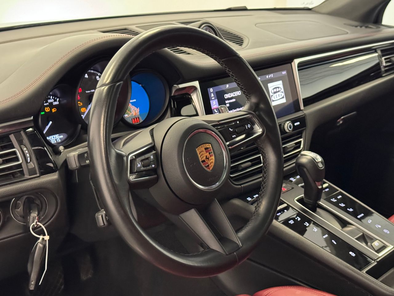 Porsche Macan MACAN S miniatura 16