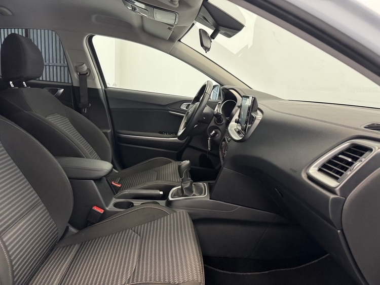 Kia XCeed XCEED IMT DRIVE  foto 28