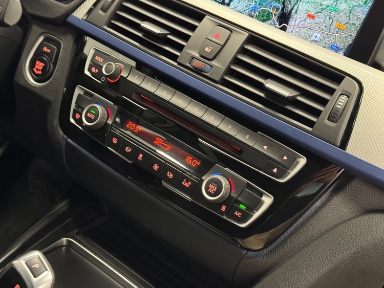 BMW Serie 3 318D AUTO M foto 38