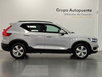 Volvo XC40 MOMENTUM CORE AUTO miniatura 3