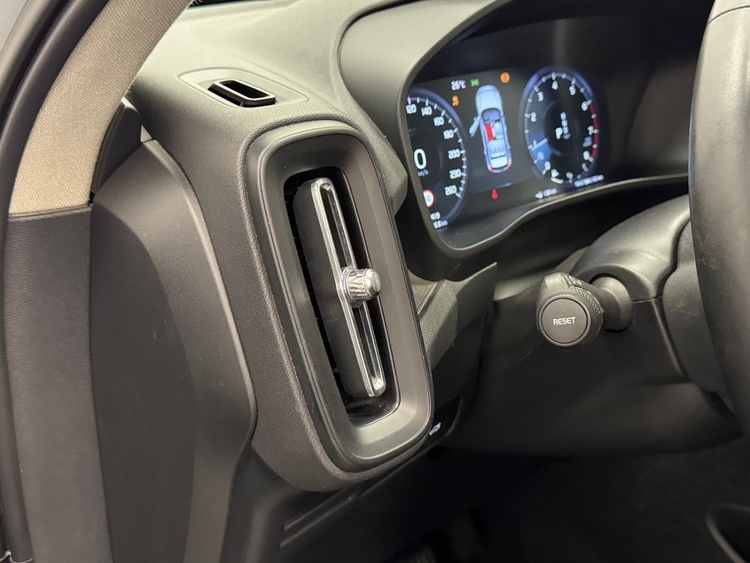 Volvo XC40 MOMENTUM CORE AUTO foto 16