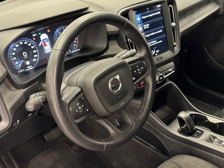Volvo XC40 MOMENTUM CORE AUTO foto 17