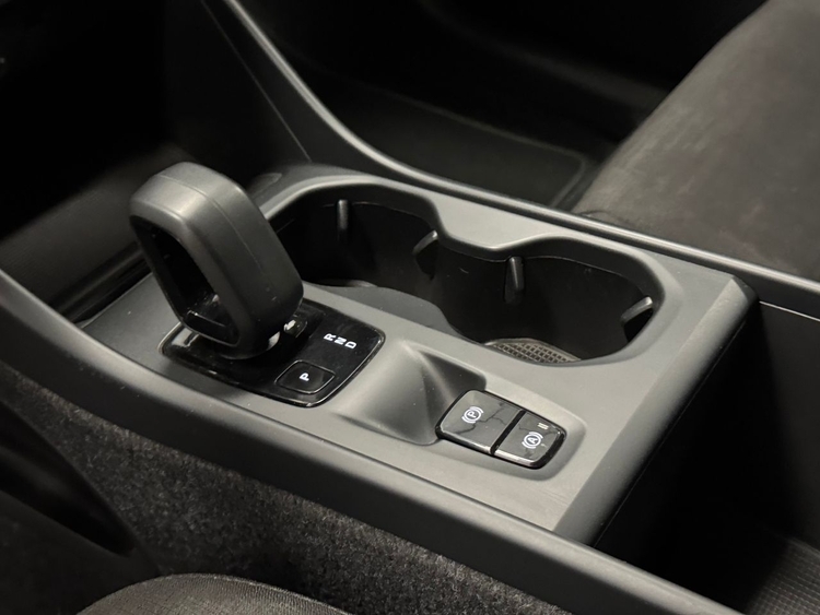 Volvo XC40 MOMENTUM CORE AUTO foto 22