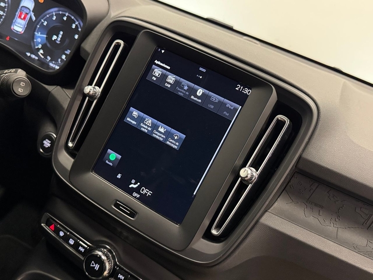 Volvo XC40 MOMENTUM CORE AUTO foto 28