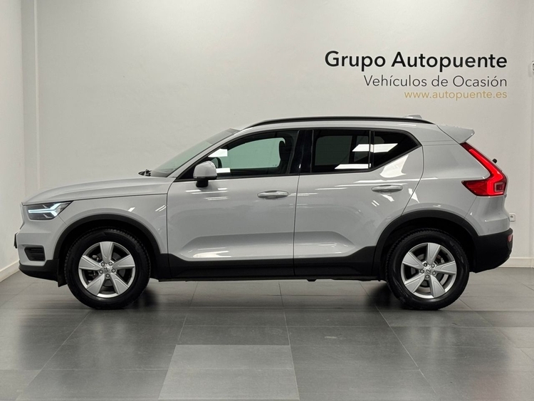 Volvo XC40 MOMENTUM CORE AUTO foto 6