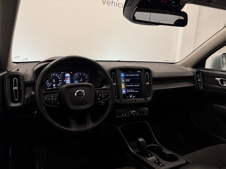 Volvo XC40 MOMENTUM CORE AUTO foto 9