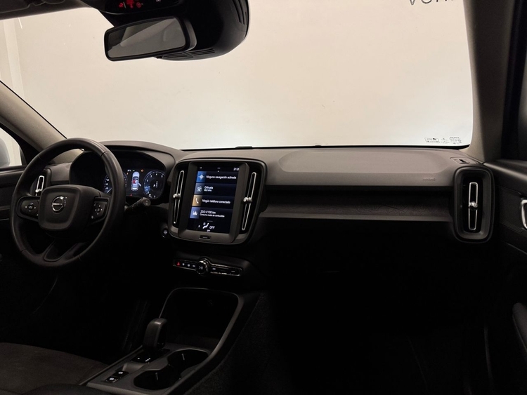 Volvo XC40 MOMENTUM CORE AUTO foto 11