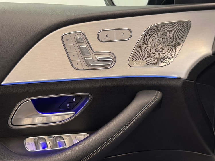 Mercedes GLE AMG NIGHT 4MATIC 300D foto 19