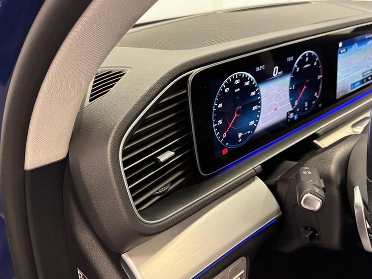 Mercedes GLE AMG NIGHT 4MATIC 300D foto 20
