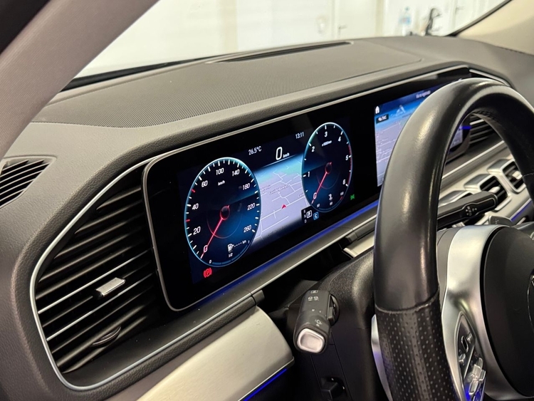 Mercedes GLE AMG NIGHT 4MATIC 300D foto 22