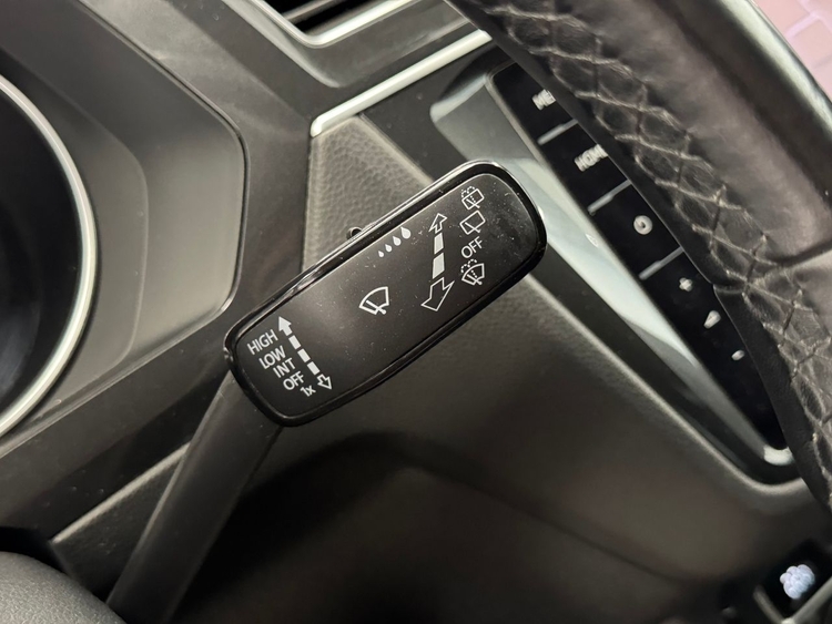 Volkswagen Tiguan ADVANCED foto 18