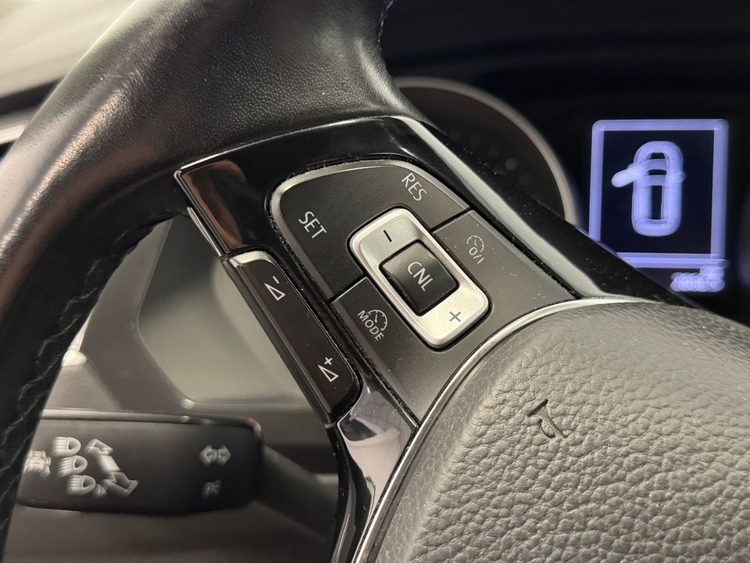 Volkswagen Tiguan ADVANCED foto 19
