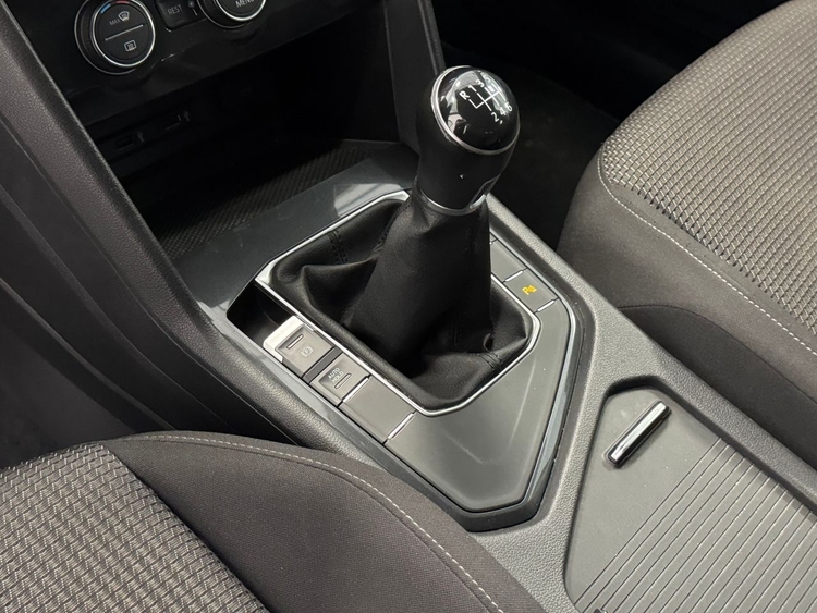 Volkswagen Tiguan ADVANCED foto 21
