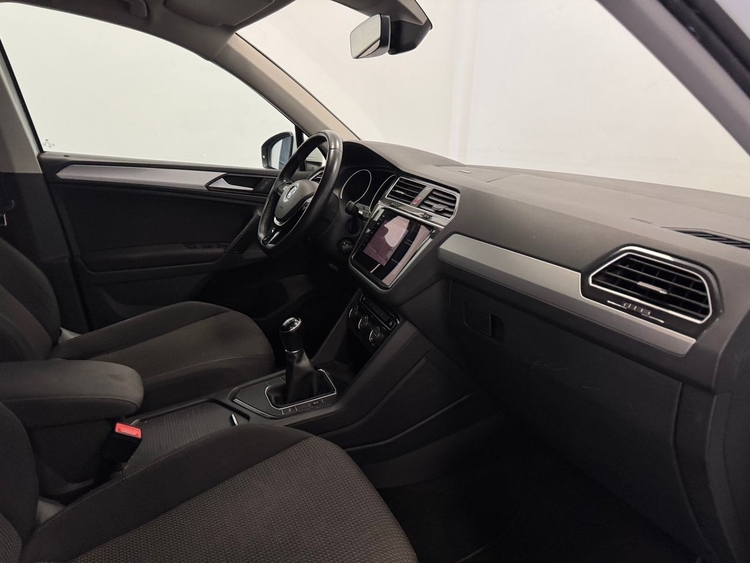 Volkswagen Tiguan ADVANCED foto 23