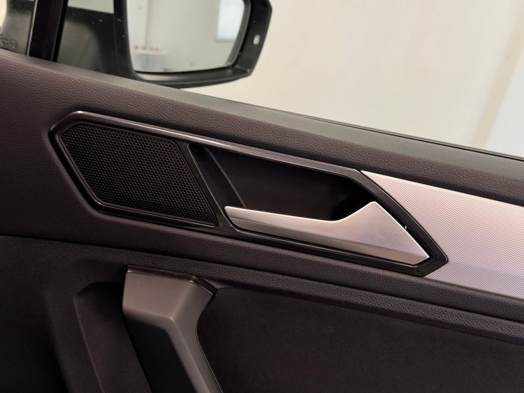 Volkswagen Tiguan ADVANCED foto 24