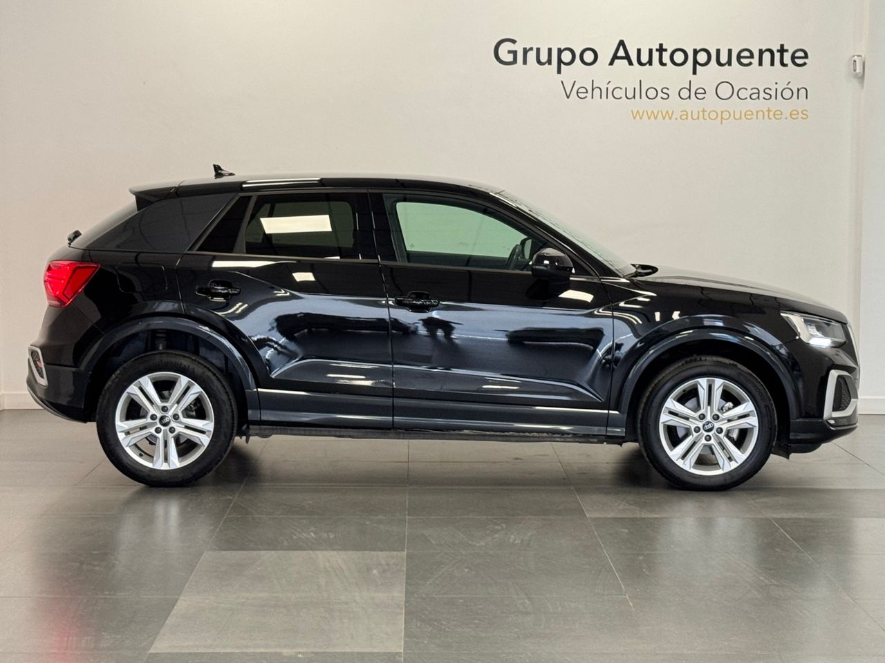 Audi Q2 ADVANCED S-TRONIC  miniatura 3