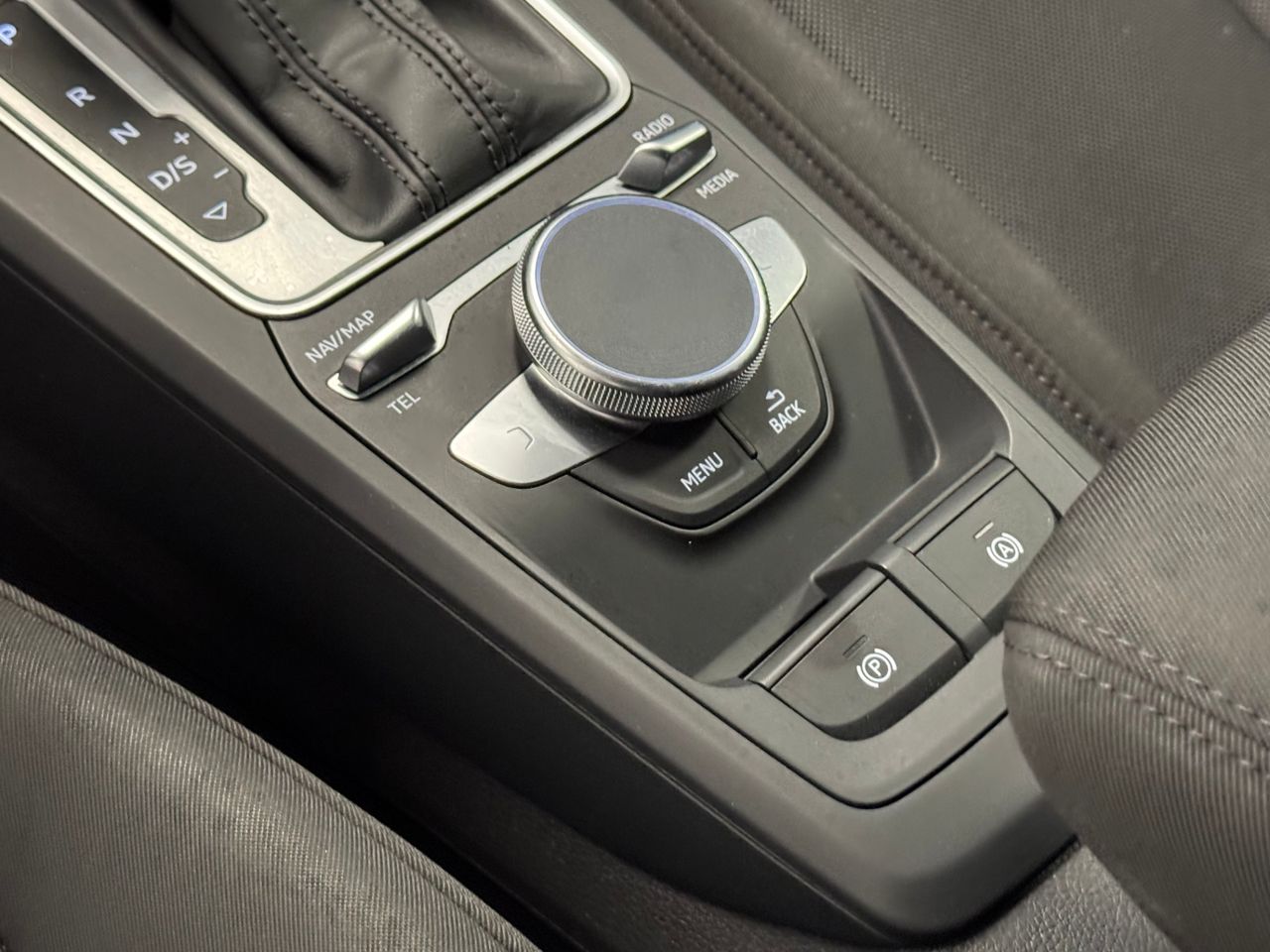 Audi Q2 ADVANCED S-TRONIC  miniatura 24