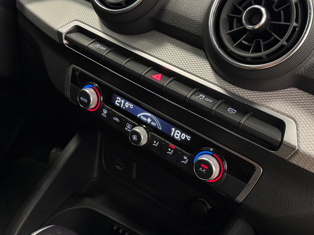 Audi Q2 ADVANCED S-TRONIC  miniatura 33