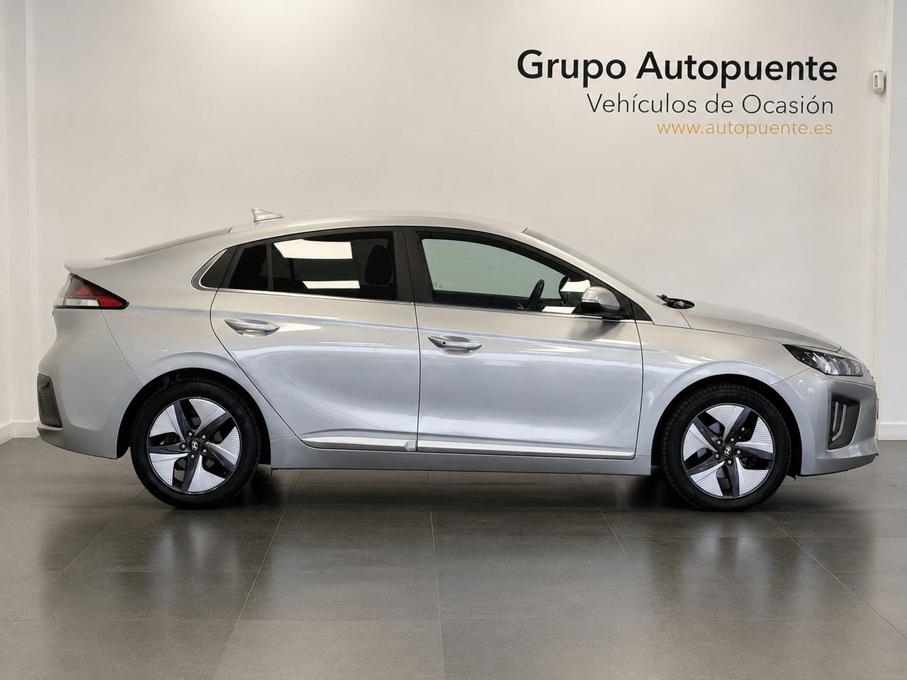 Hyundai IONIQ TECNO DCT miniatura 3