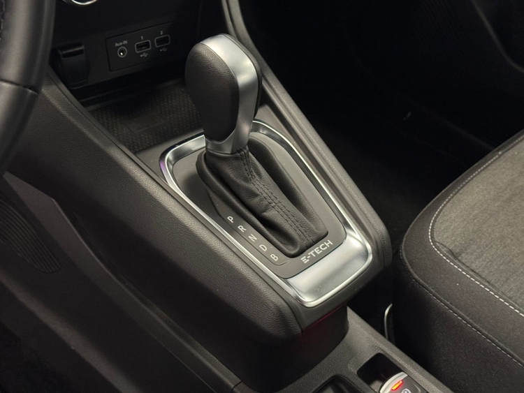 Renault Captur EVOLUTION  E-TECH foto 26