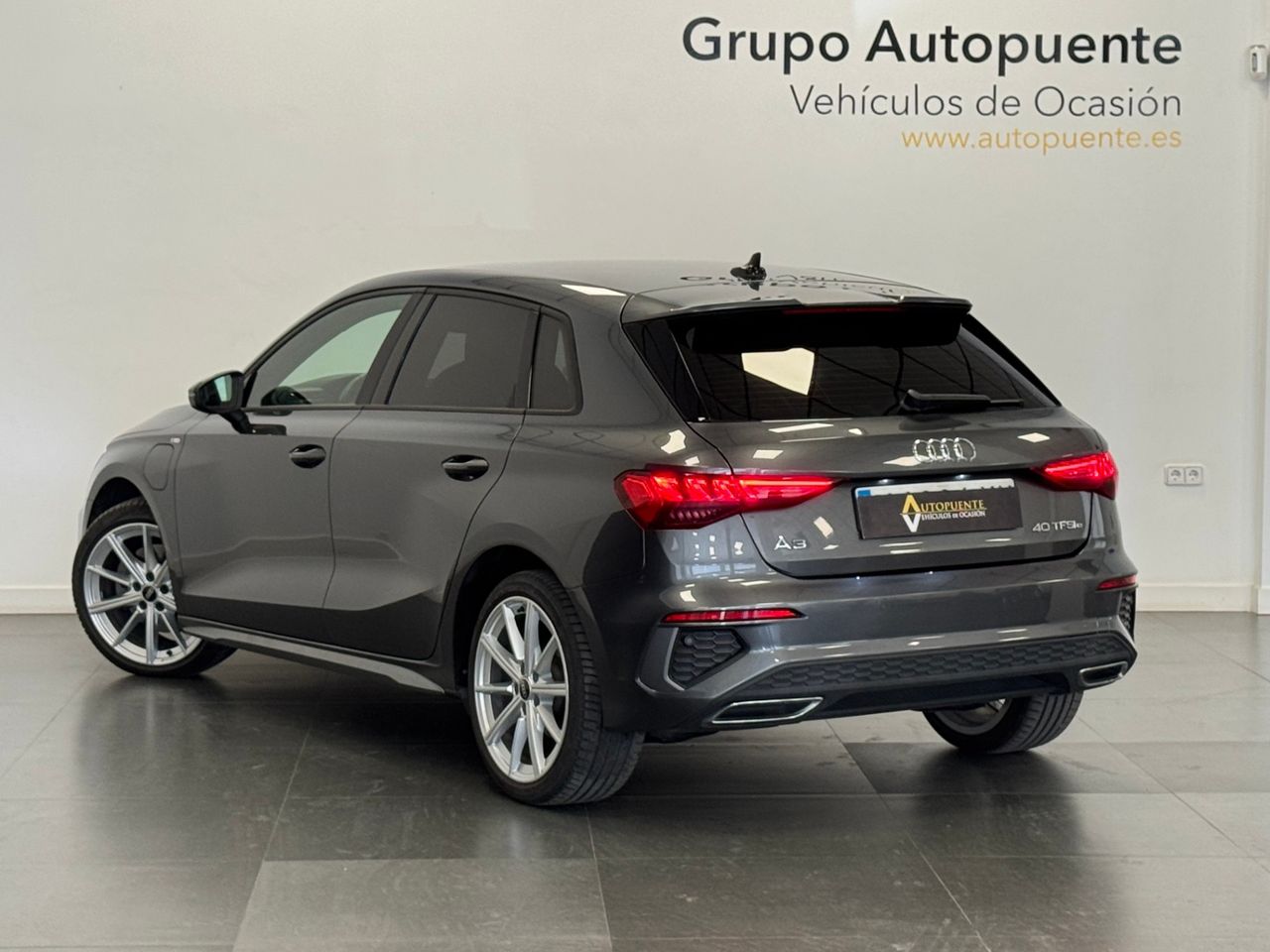Audi A3 S-LINE  40TFSI E miniatura 5