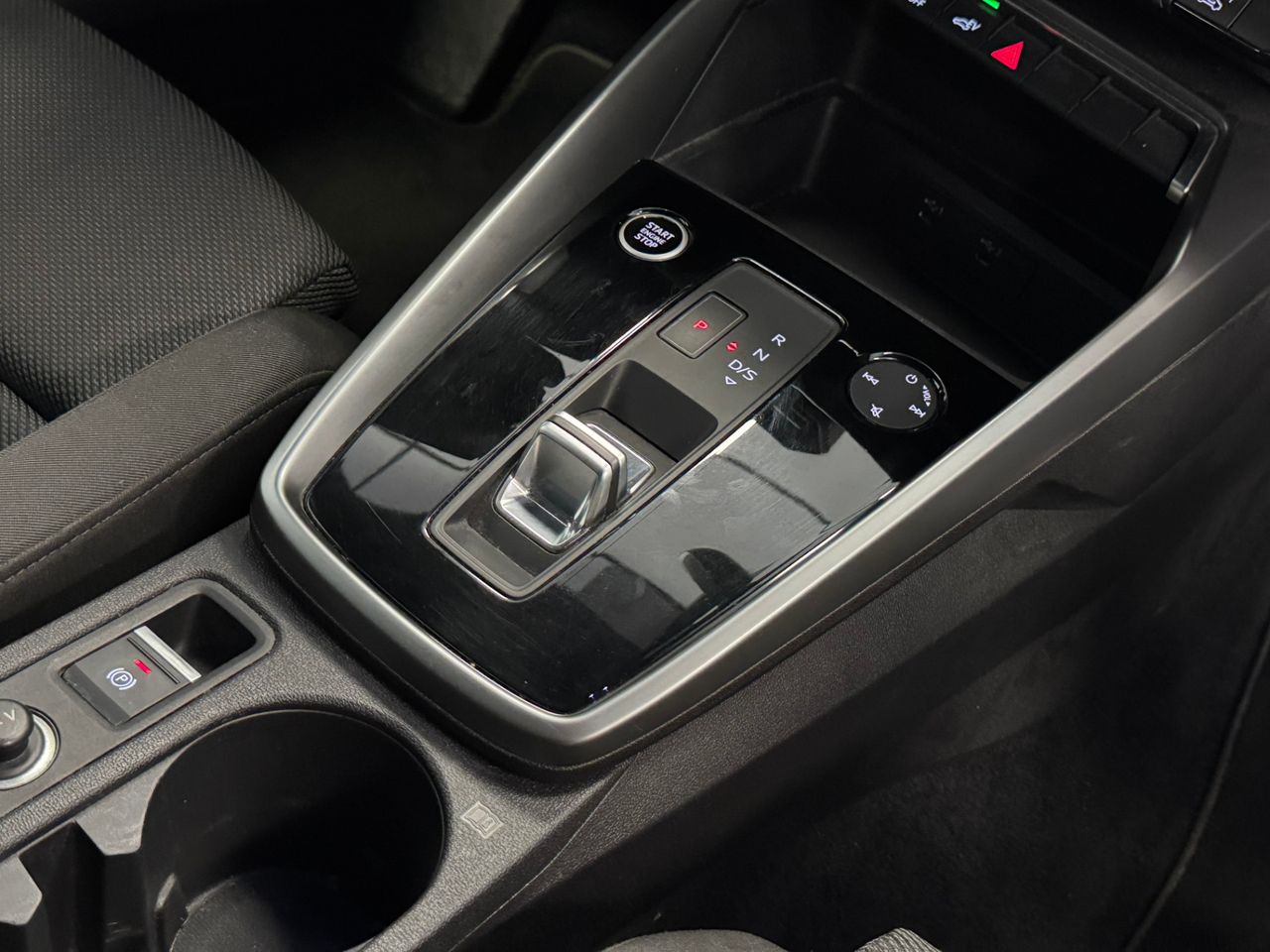 Audi A3 S-LINE  40TFSI E miniatura 37