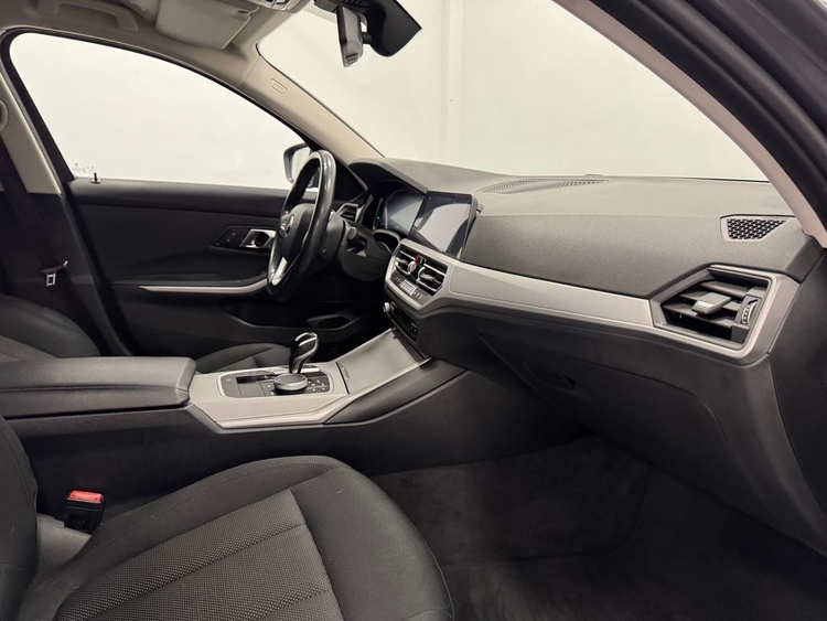 BMW Serie 3 320D AUTO foto 27