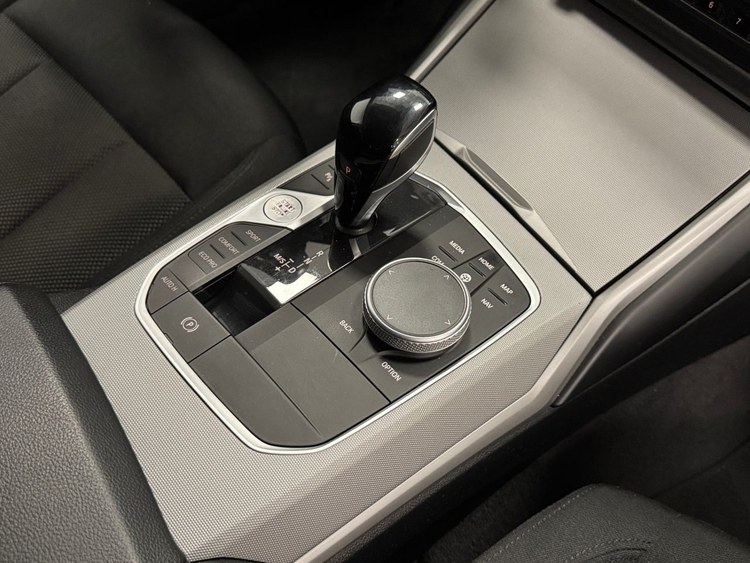 BMW Serie 3 320D AUTO foto 42