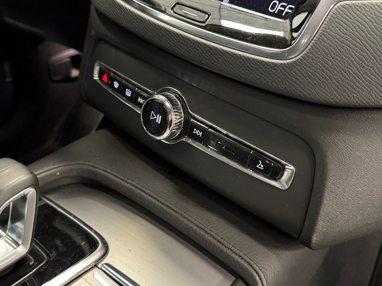 Volvo XC90 T8 RECHARGE INSCRIPTION AUTO foto 33
