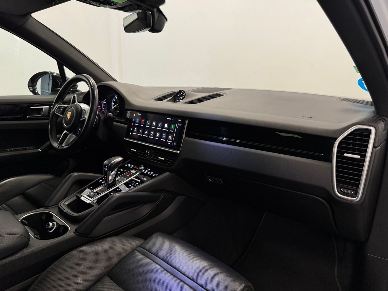 Porsche Cayenne E-HYBRID miniatura 13