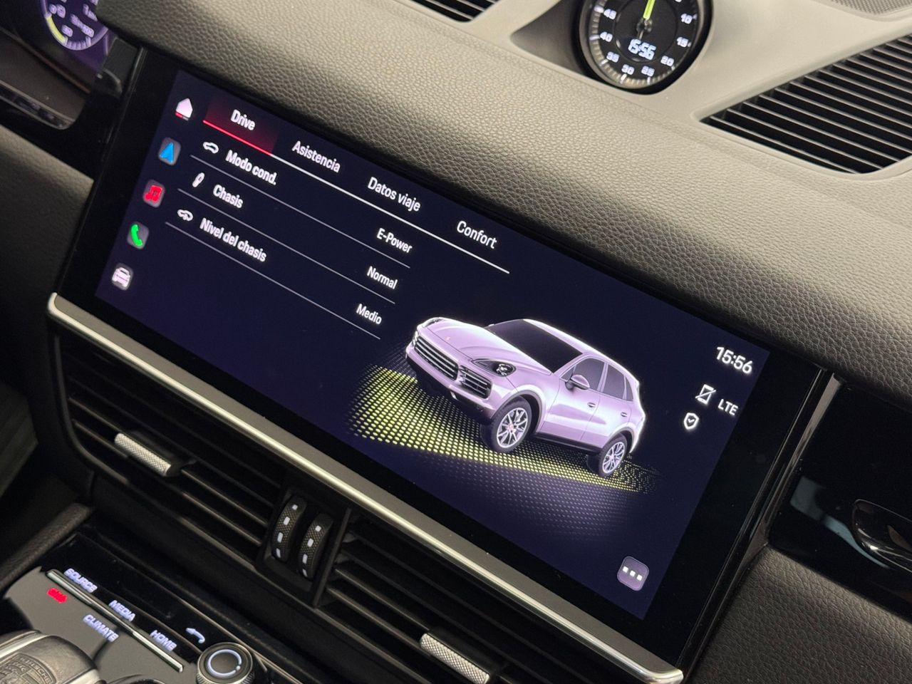 Porsche Cayenne E-HYBRID miniatura 32