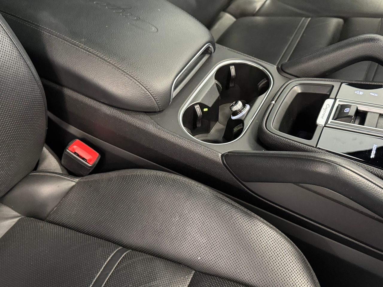 Porsche Cayenne E-HYBRID miniatura 39