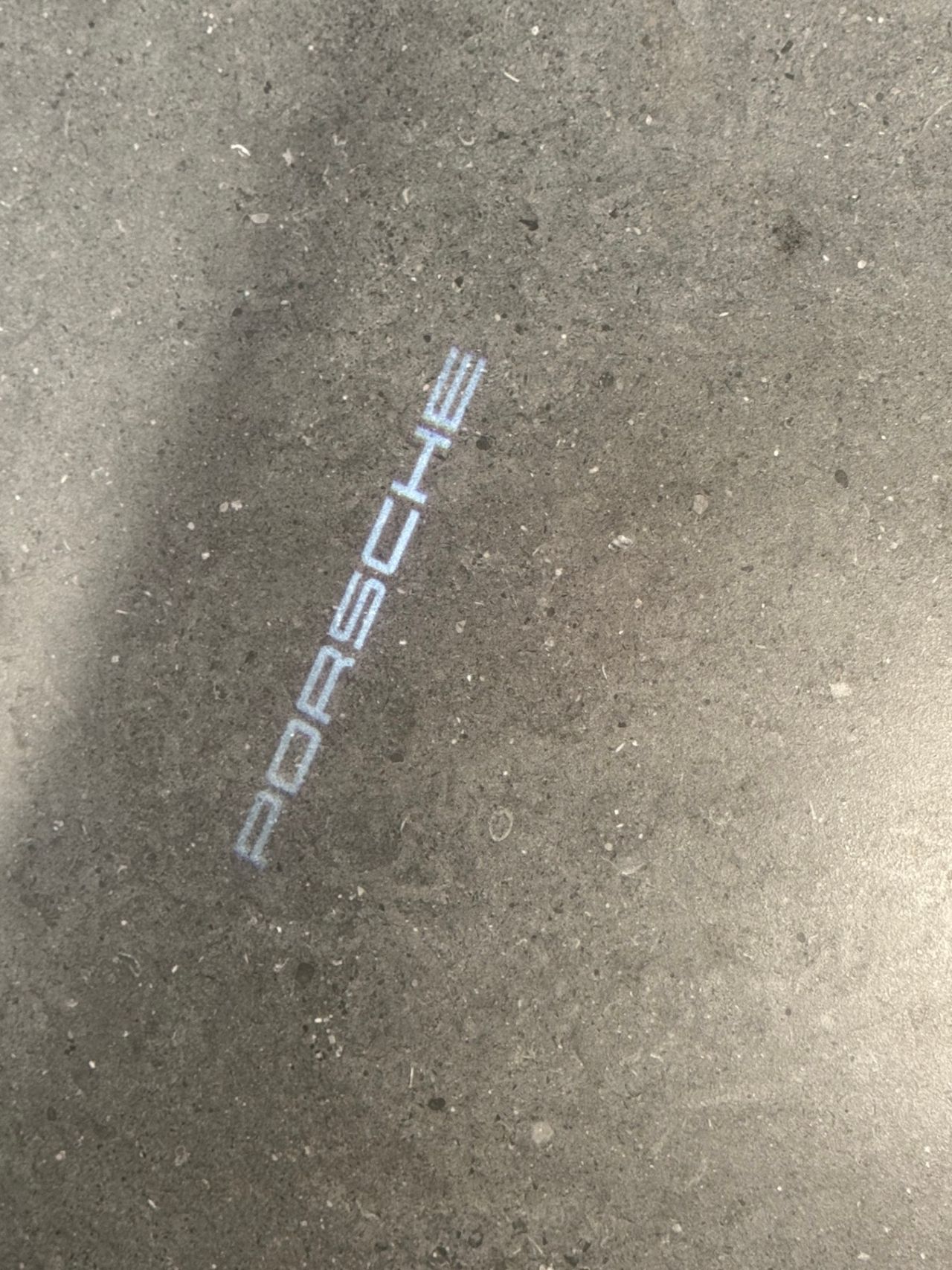 Porsche Cayenne E-HYBRID foto 40