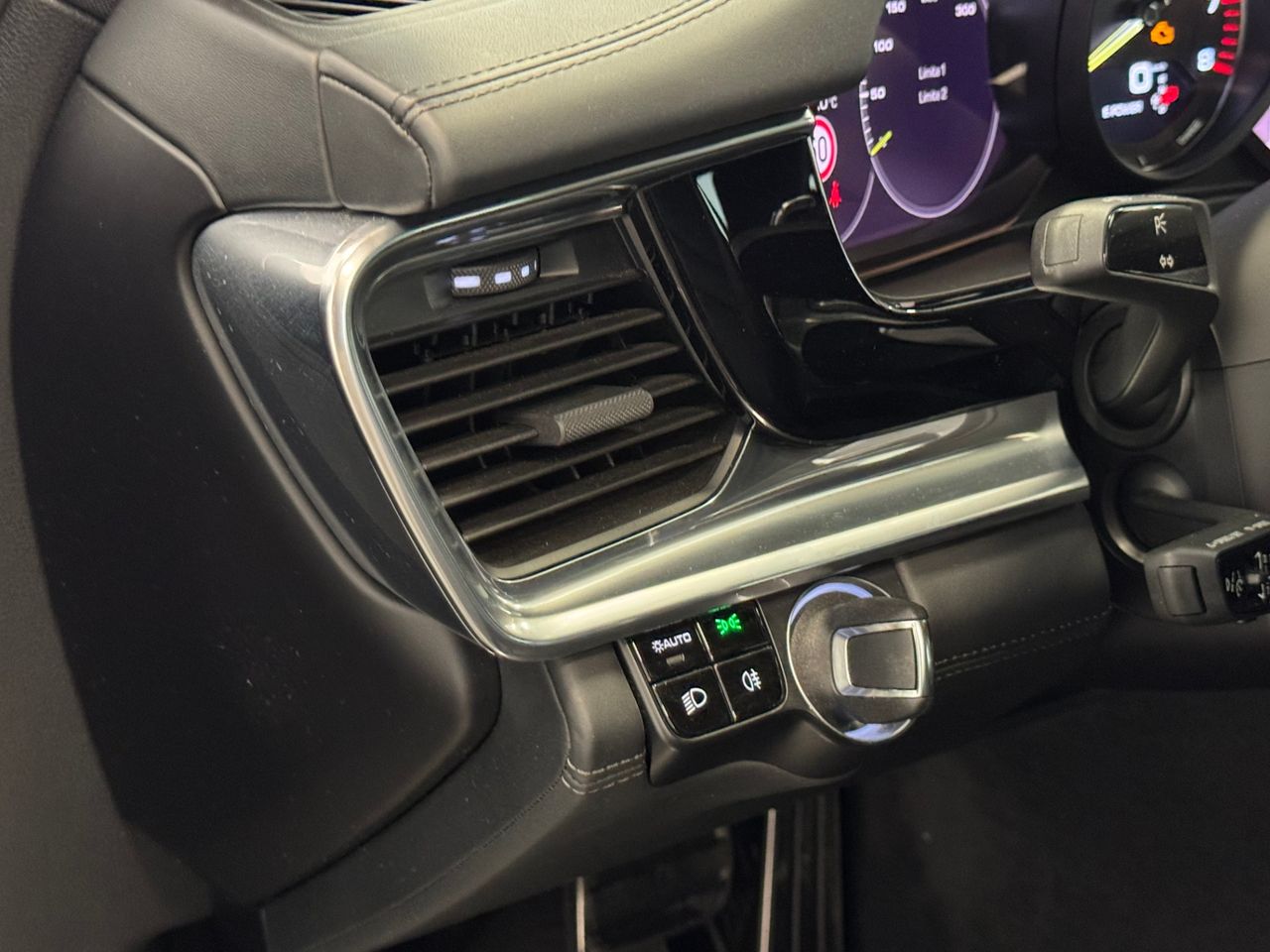 Porsche Panamera 4 E-HYBRID miniatura 16