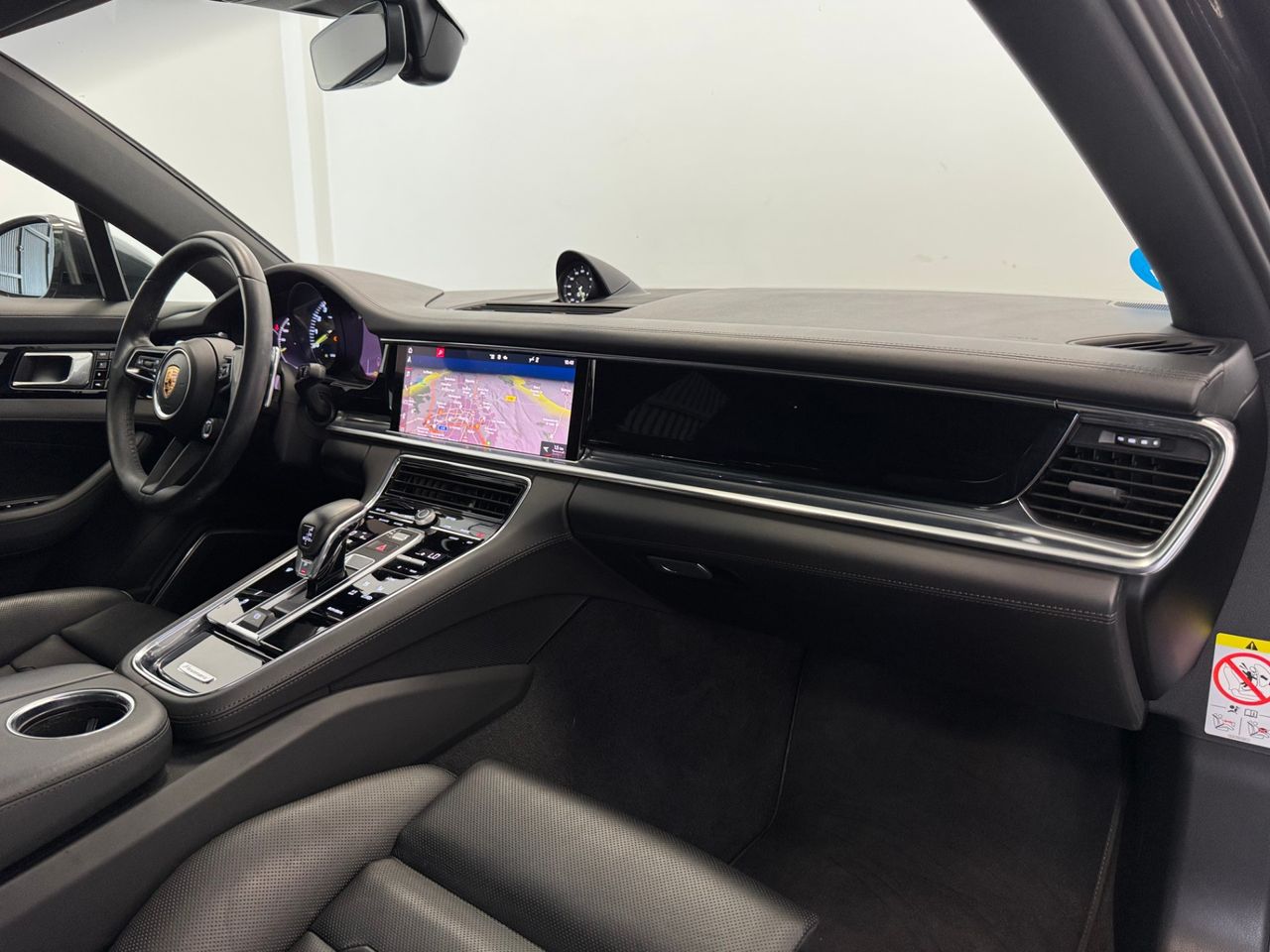 Porsche Panamera 4 E-HYBRID miniatura 24