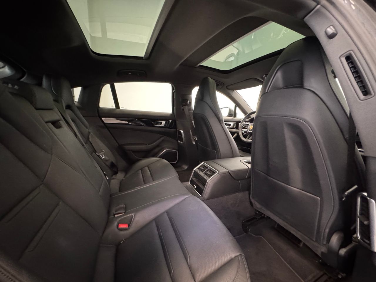 Porsche Panamera 4 E-HYBRID miniatura 40