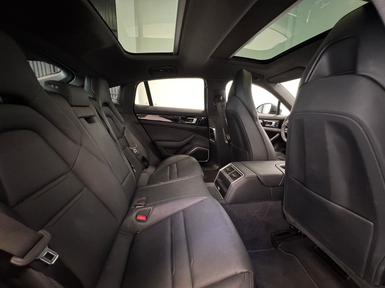 Porsche Panamera 4 E-HYBRID miniatura 41