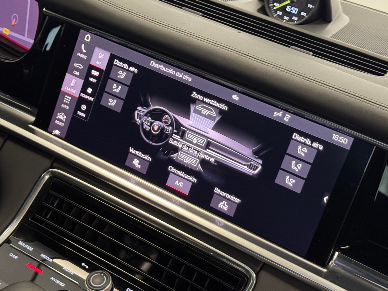 Porsche Panamera 4 E-HYBRID foto 34