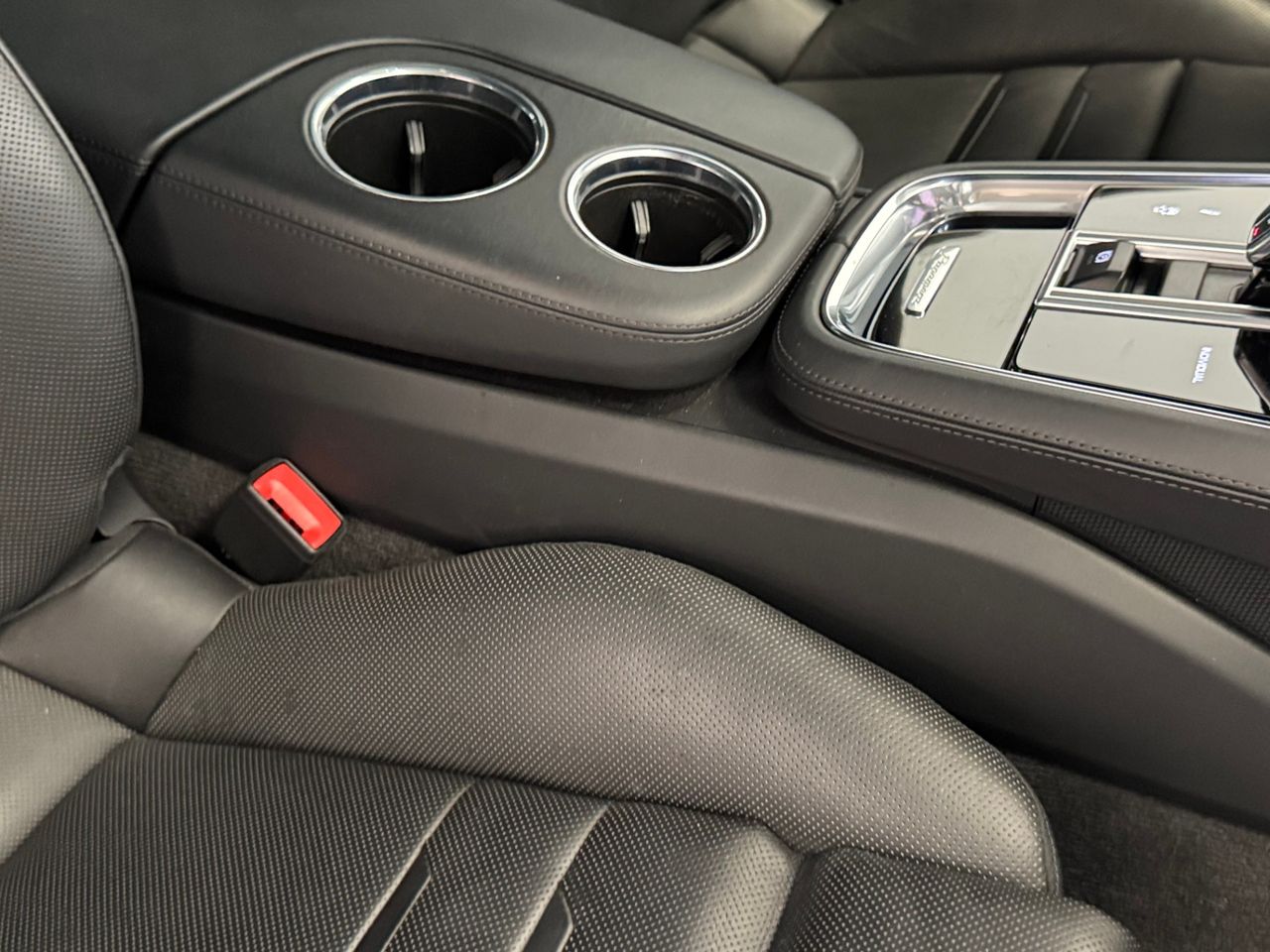 Porsche Panamera 4 E-HYBRID foto 39