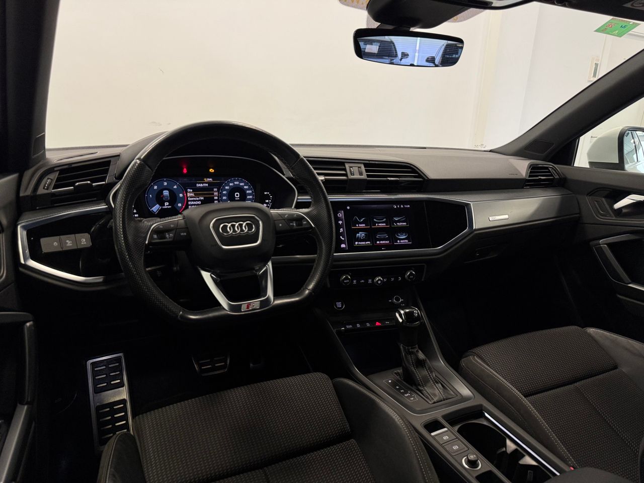 Audi Q3 S LINE BLACK LINE miniatura 9