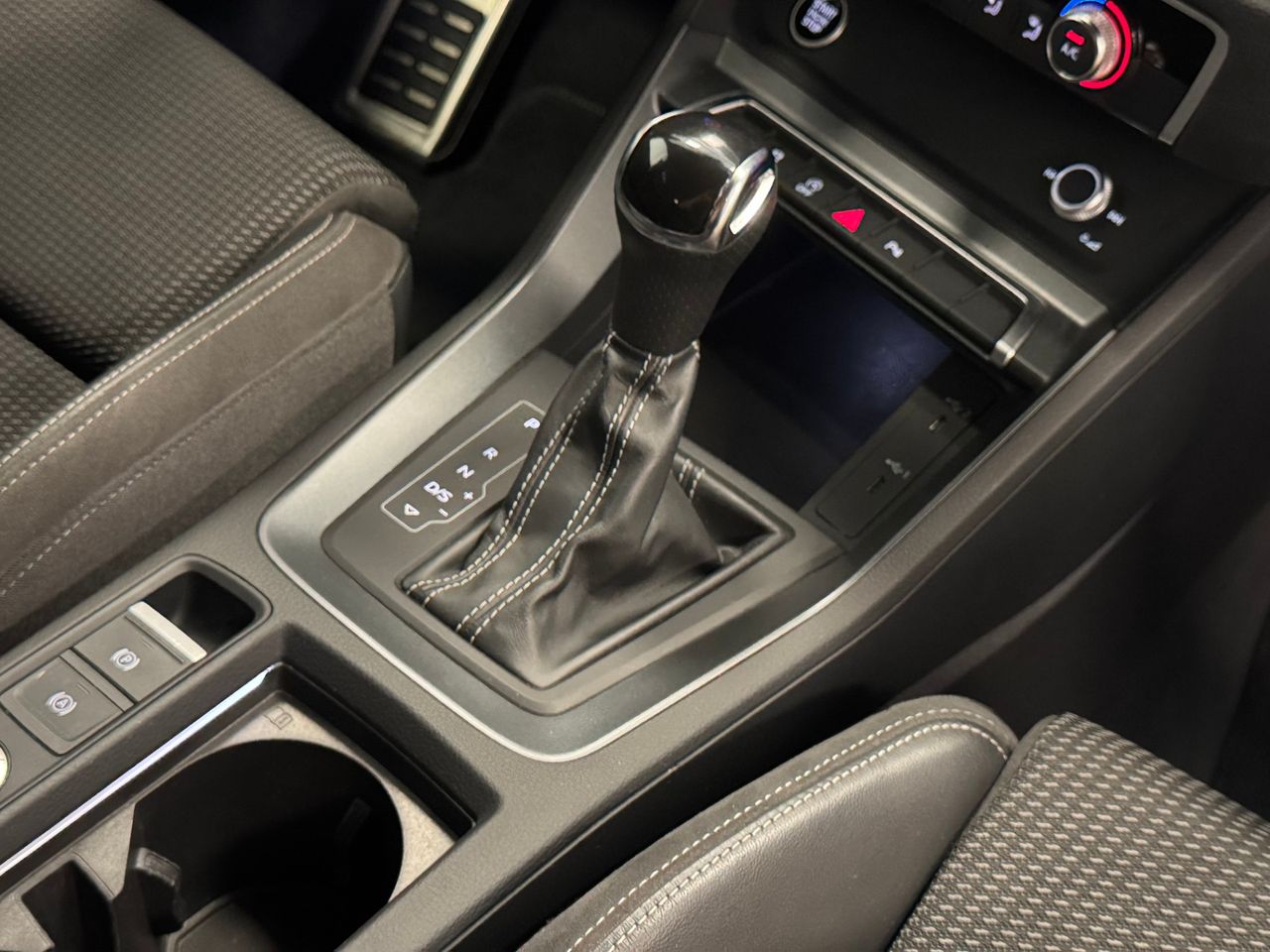Audi Q3 S LINE BLACK LINE foto 32