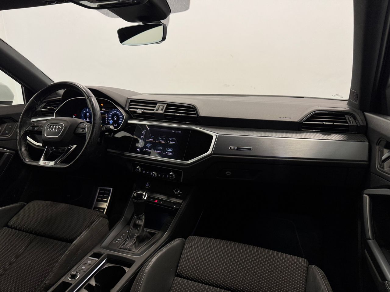 Audi Q3 S LINE BLACK LINE foto 11