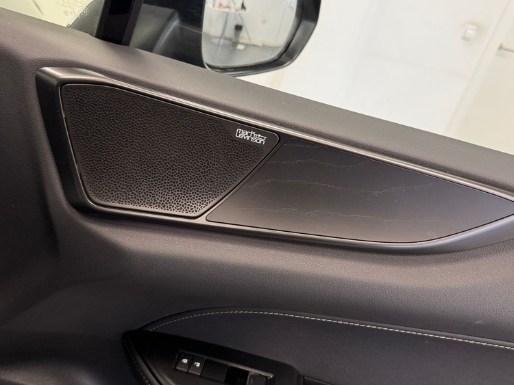 Lexus NX 450H + LUXURY foto 31
